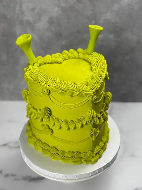 Vintage style cake